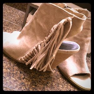 Soft suede creame open toe